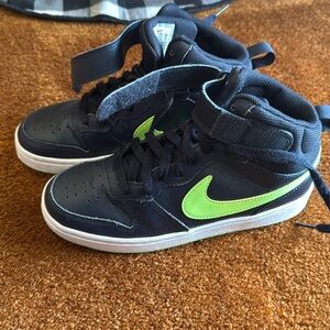 YOUTH Nike high top shoes